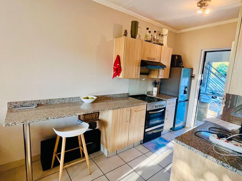 Apartment For Sale in Beverley - Photo 5