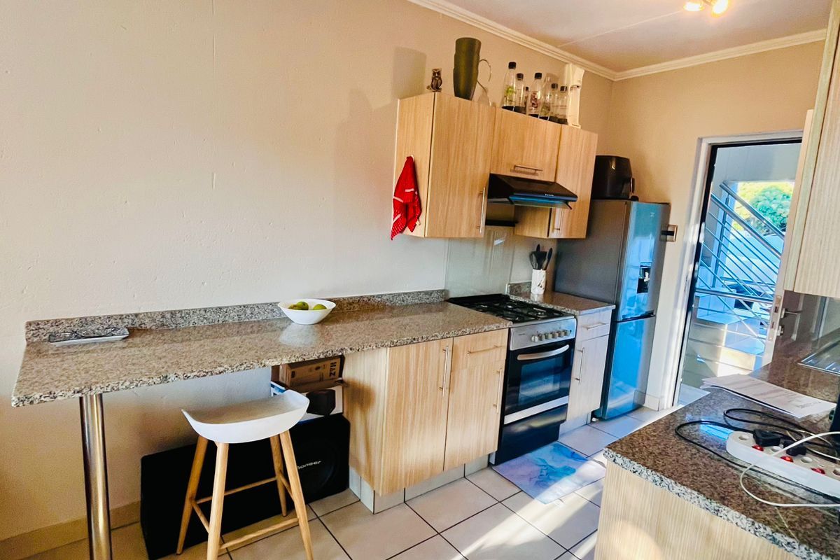 Apartment For Sale in Beverley - Photo 5