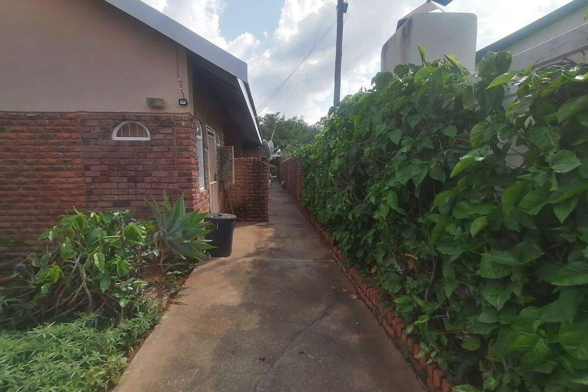 Apartment For Sale in Bela Bela Central - Photo 2