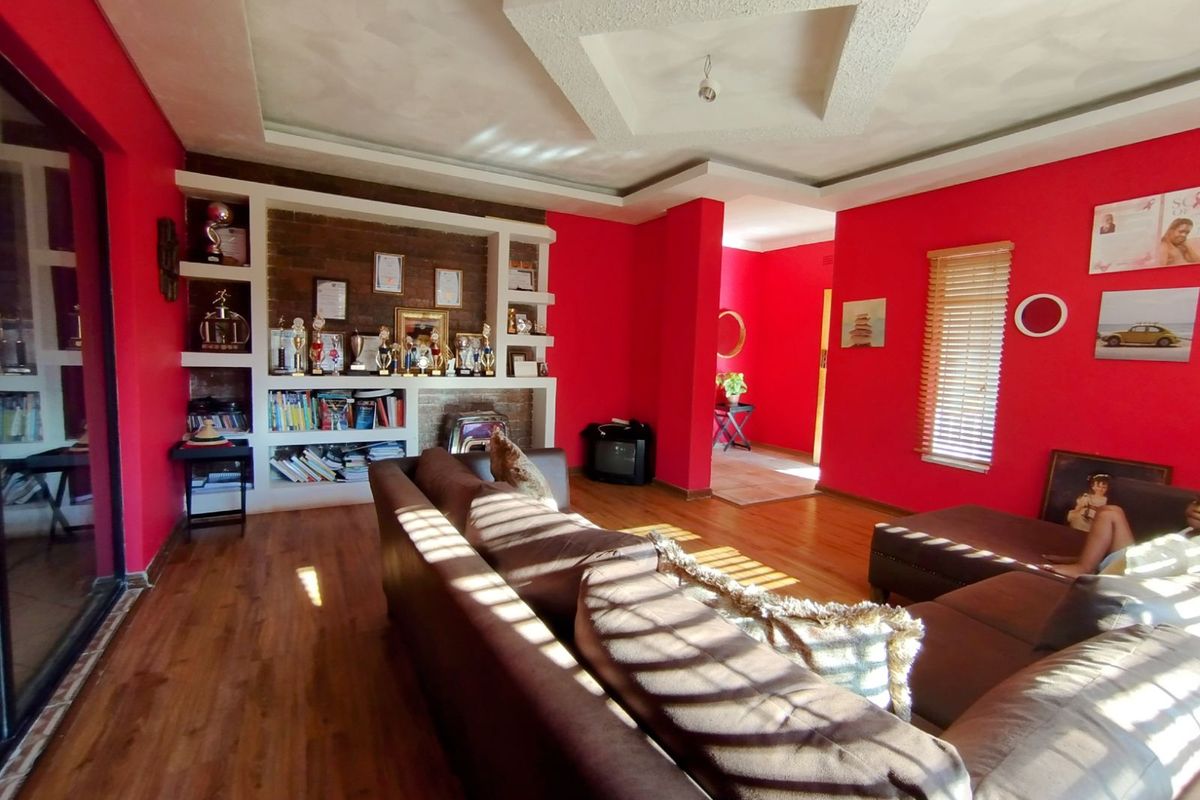 House For Sale in Ventersdorp Central - Photo 4