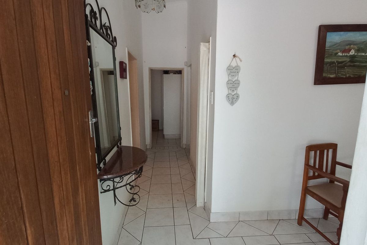 House For Sale in Calitzdorp Central - Photo 4