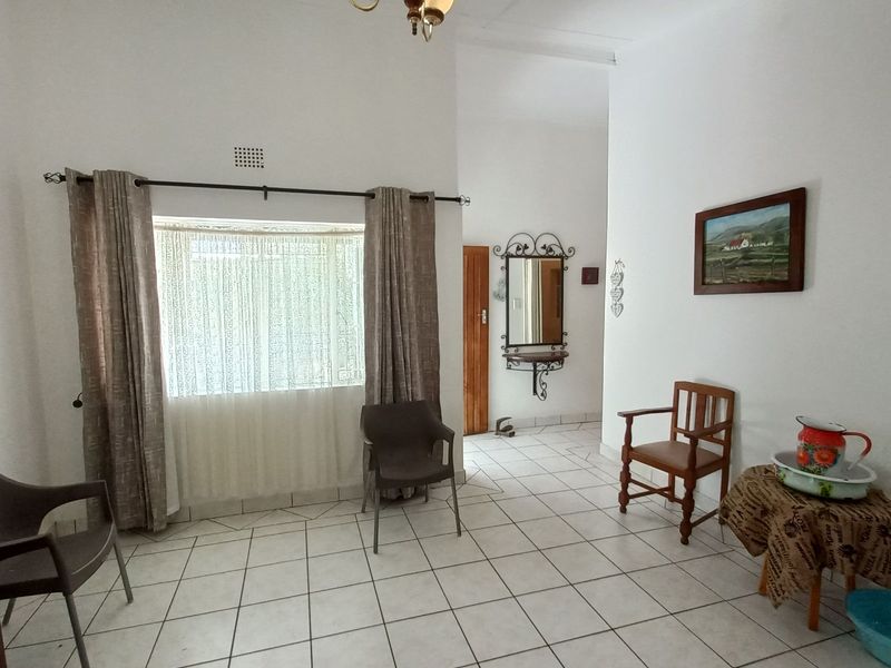 House For Sale in Calitzdorp Central - Photo 6