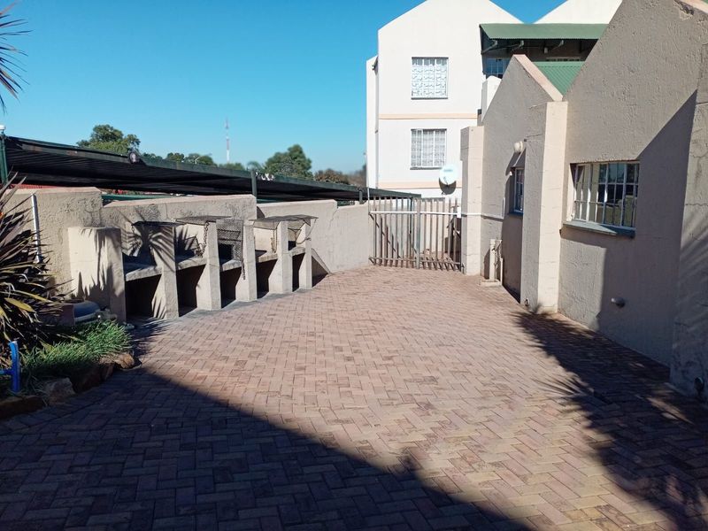 Apartment For Sale in Horizon View - Photo 10