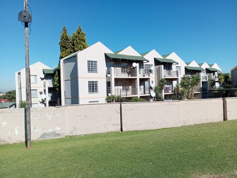 Apartment For Sale in Horizon View - Photo 3