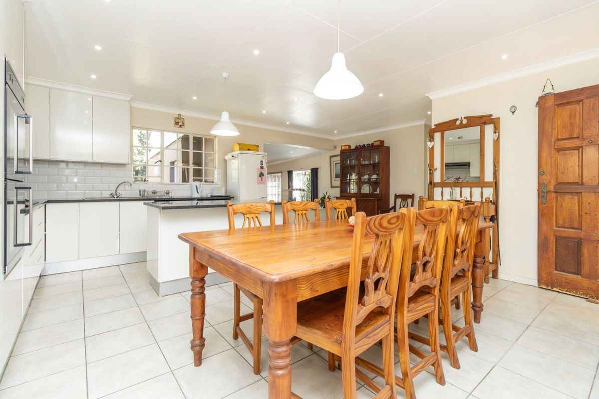 House For Sale in Wilgeheuwel - Photo 3