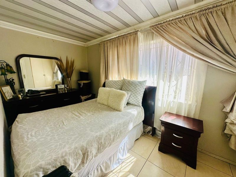 House For Sale in Embalenhle - Photo 6