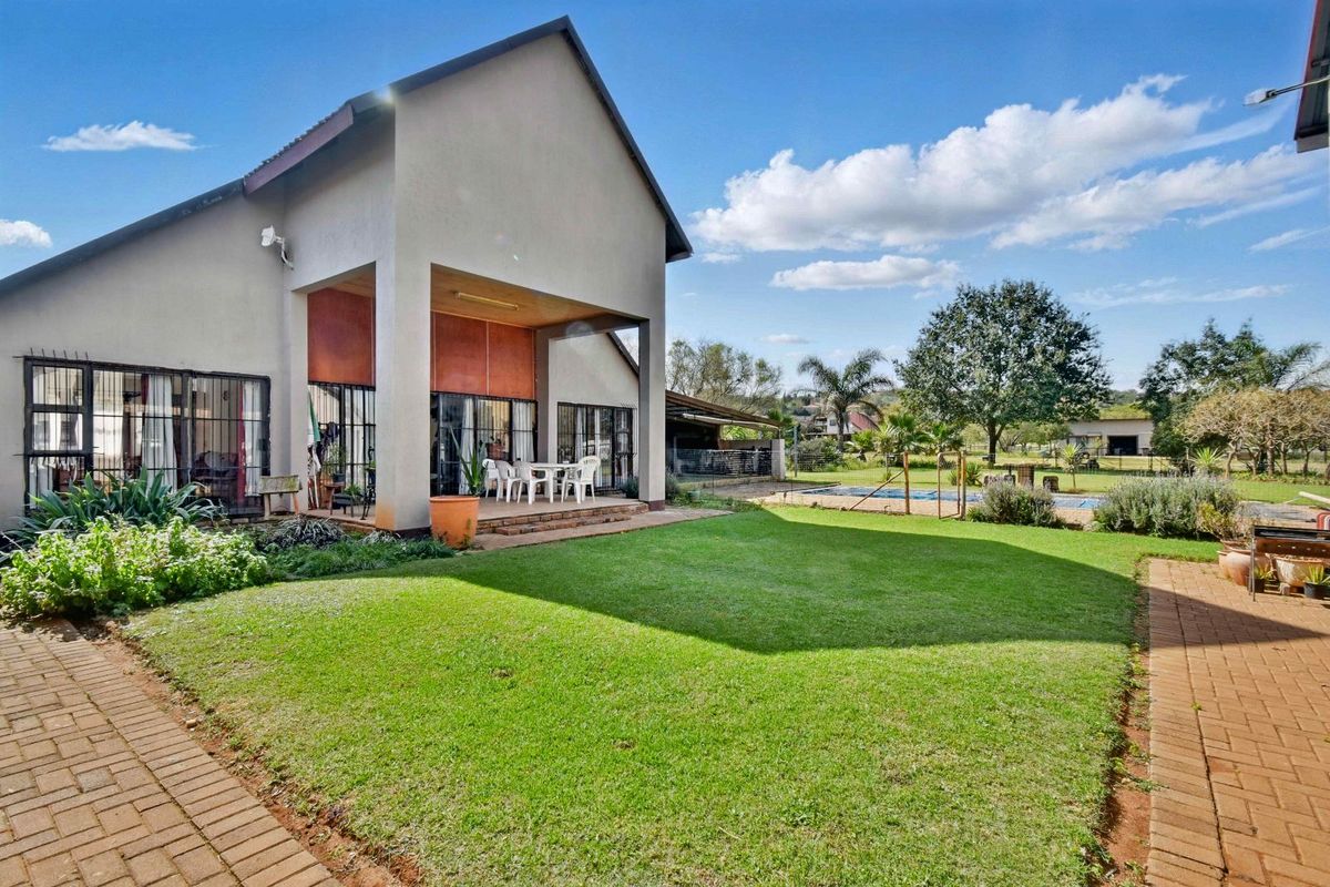 House For Sale in Rietvlei View Country Estates - Photo 2