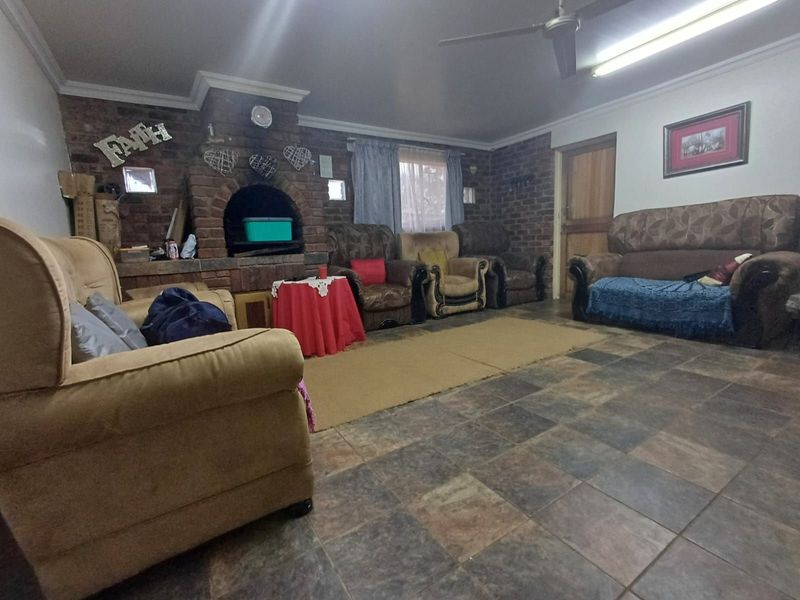 House For Sale in Meiringspark - Photo 6