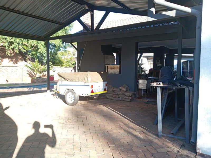 House For Sale in Karenpark - Photo 5