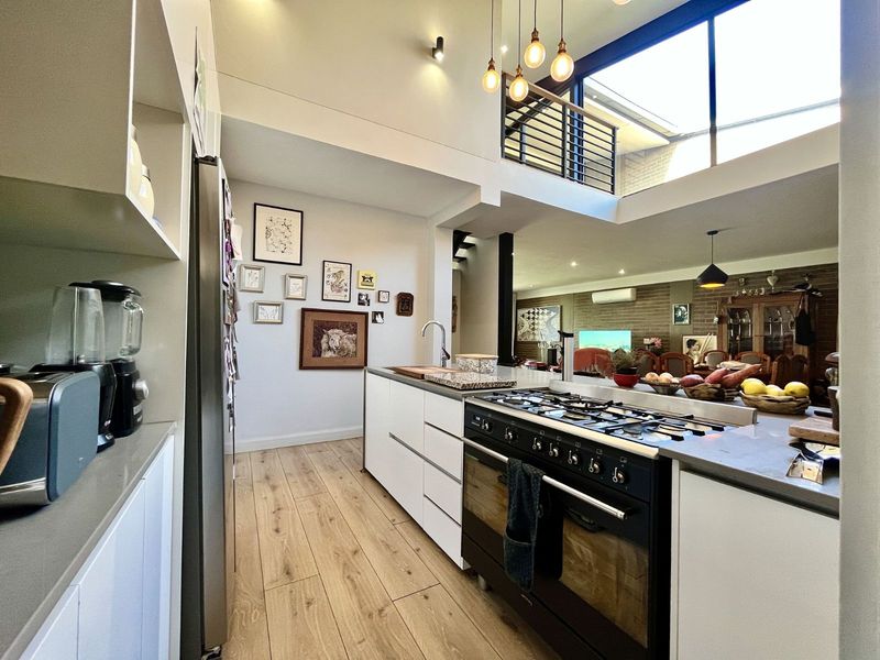 Apartment For Sale in Ascend to Midstream - Photo 8