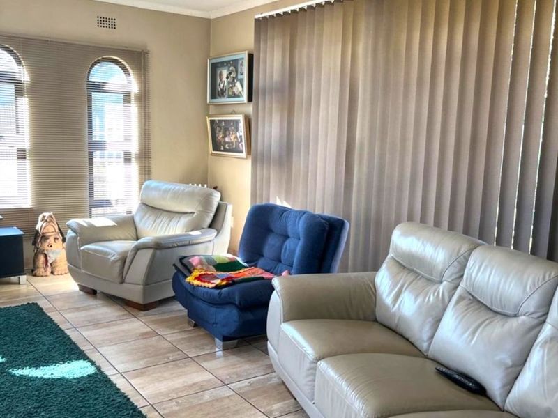 House For Sale in Oberholzer - Photo 9