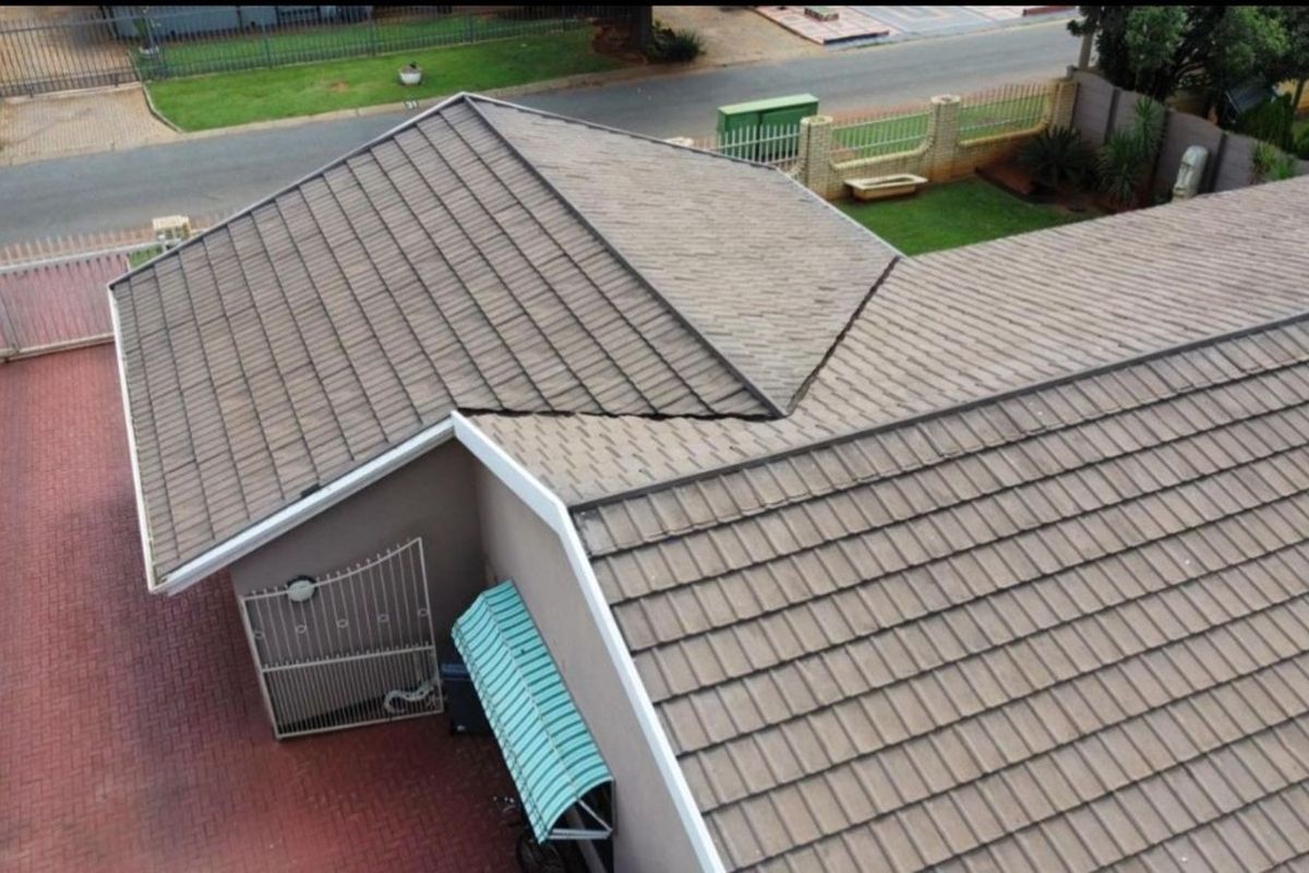 House For Sale in Oberholzer - Photo 5