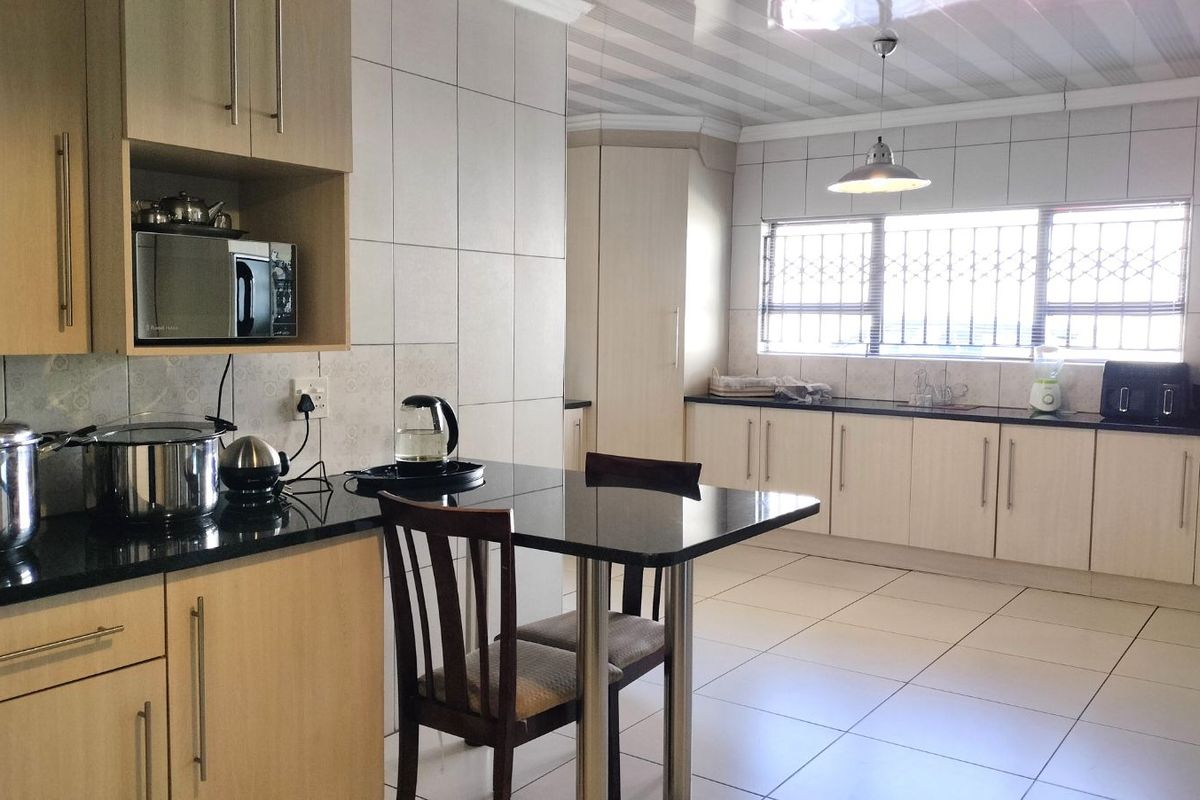 House For Sale in Carletonville Central - Photo 4