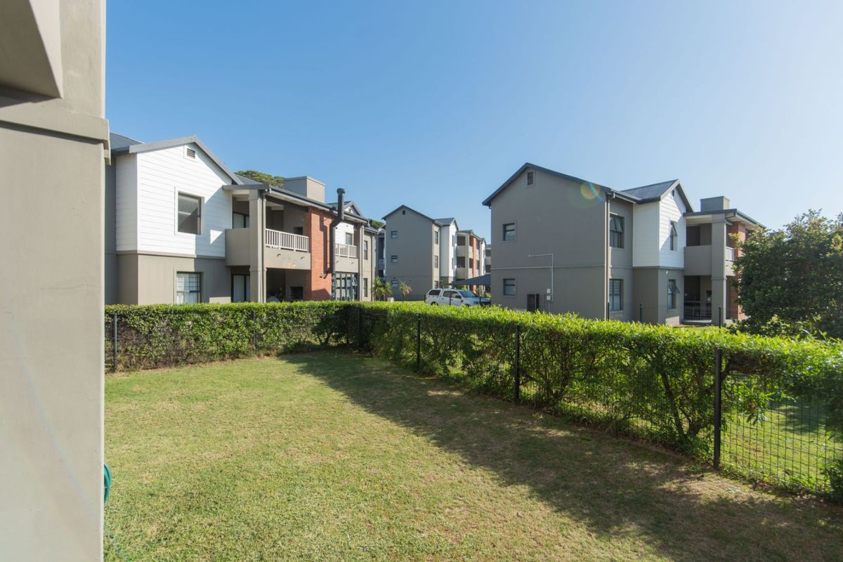 Apartment For Sale in Pinelands - Photo 3