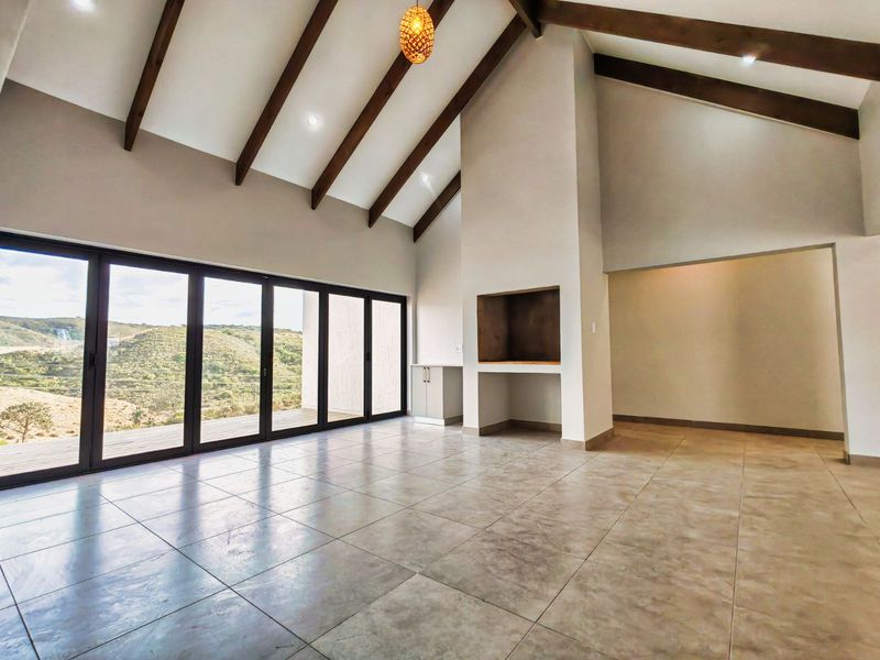 House For Sale in Outeniquasbosch - Photo 4