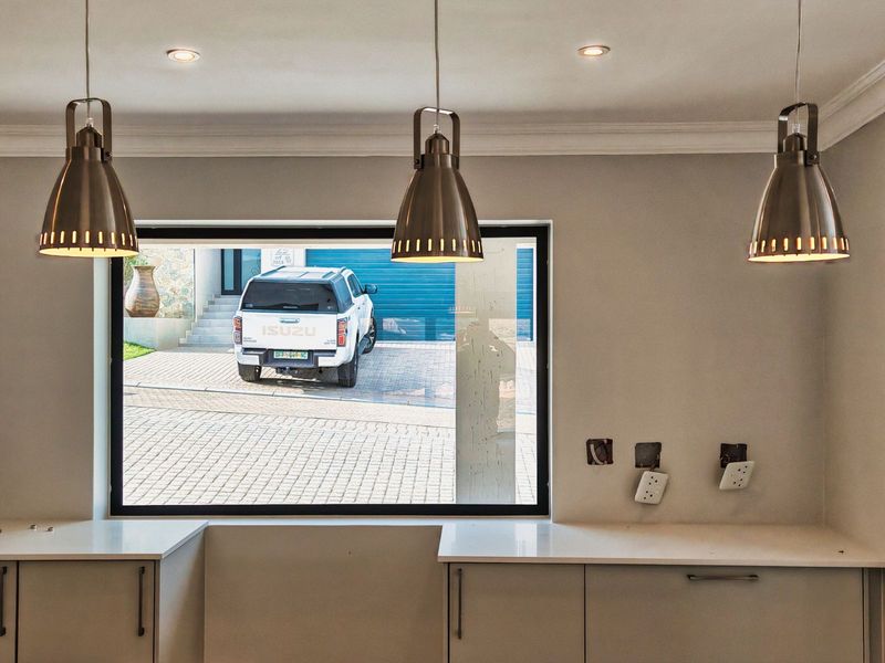 House For Sale in Outeniquasbosch - Photo 8