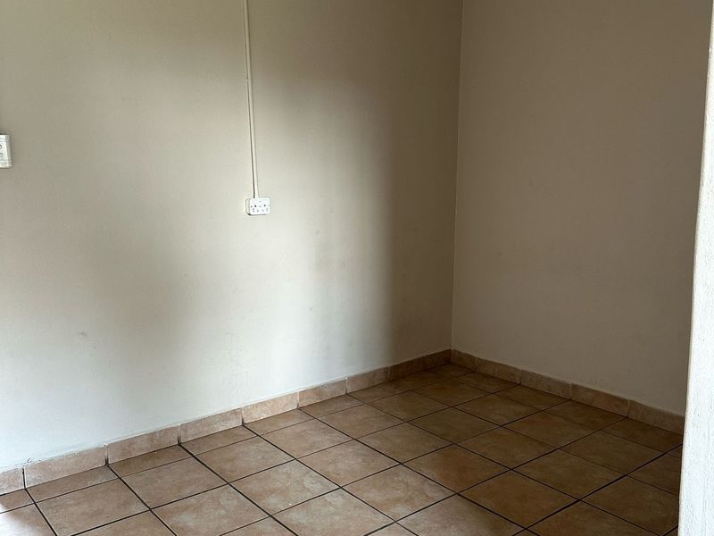 Apartment For Sale in Ermelo Central - Photo 4