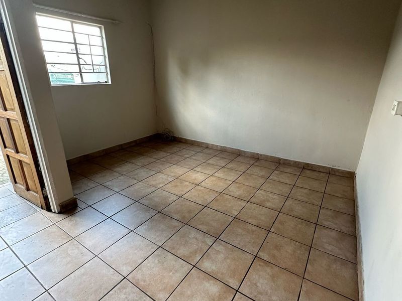 Apartment For Sale in Ermelo Central - Photo 2