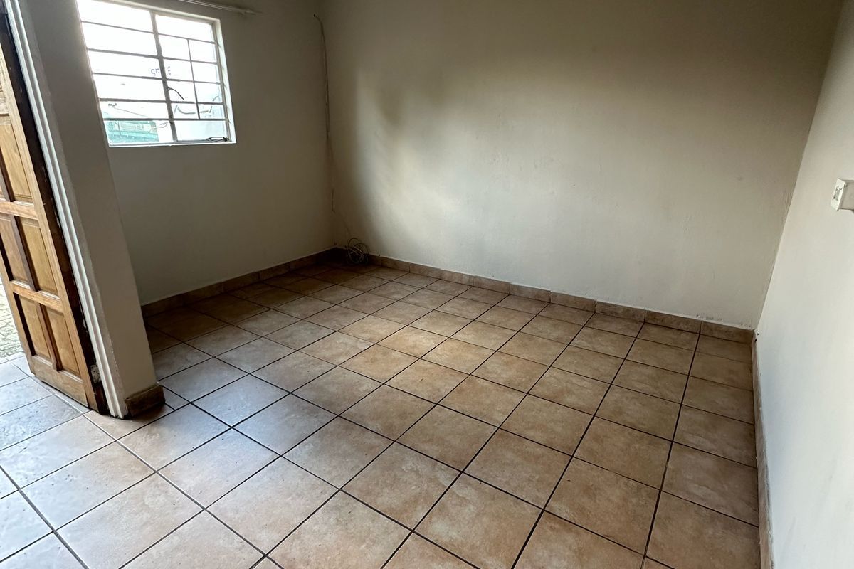 Apartment For Sale in Ermelo Central - Photo 2