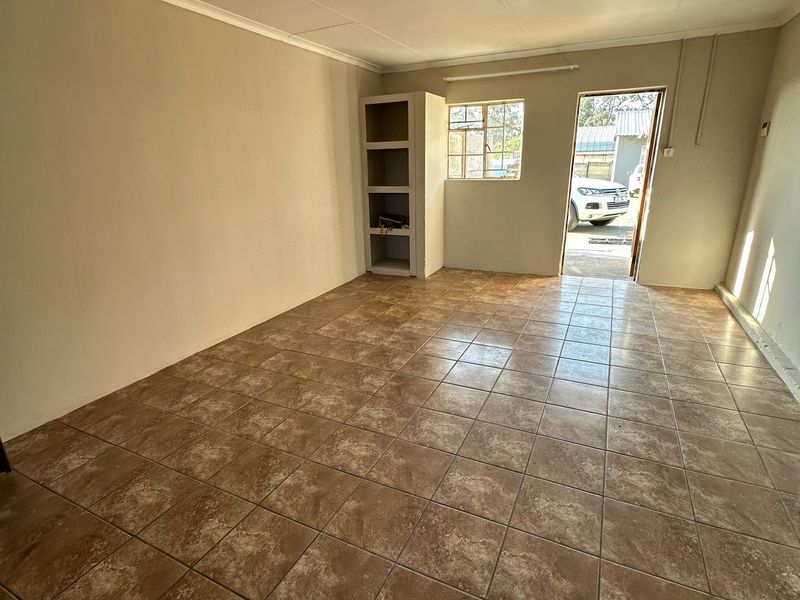 Apartment For Sale in Ermelo Central - Photo 8