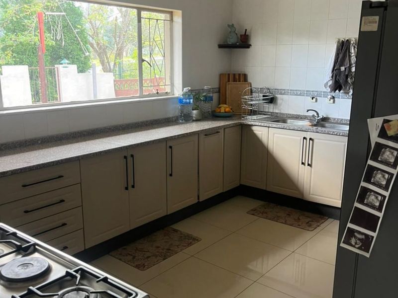 House For Sale in Volksrust Central - Photo 5