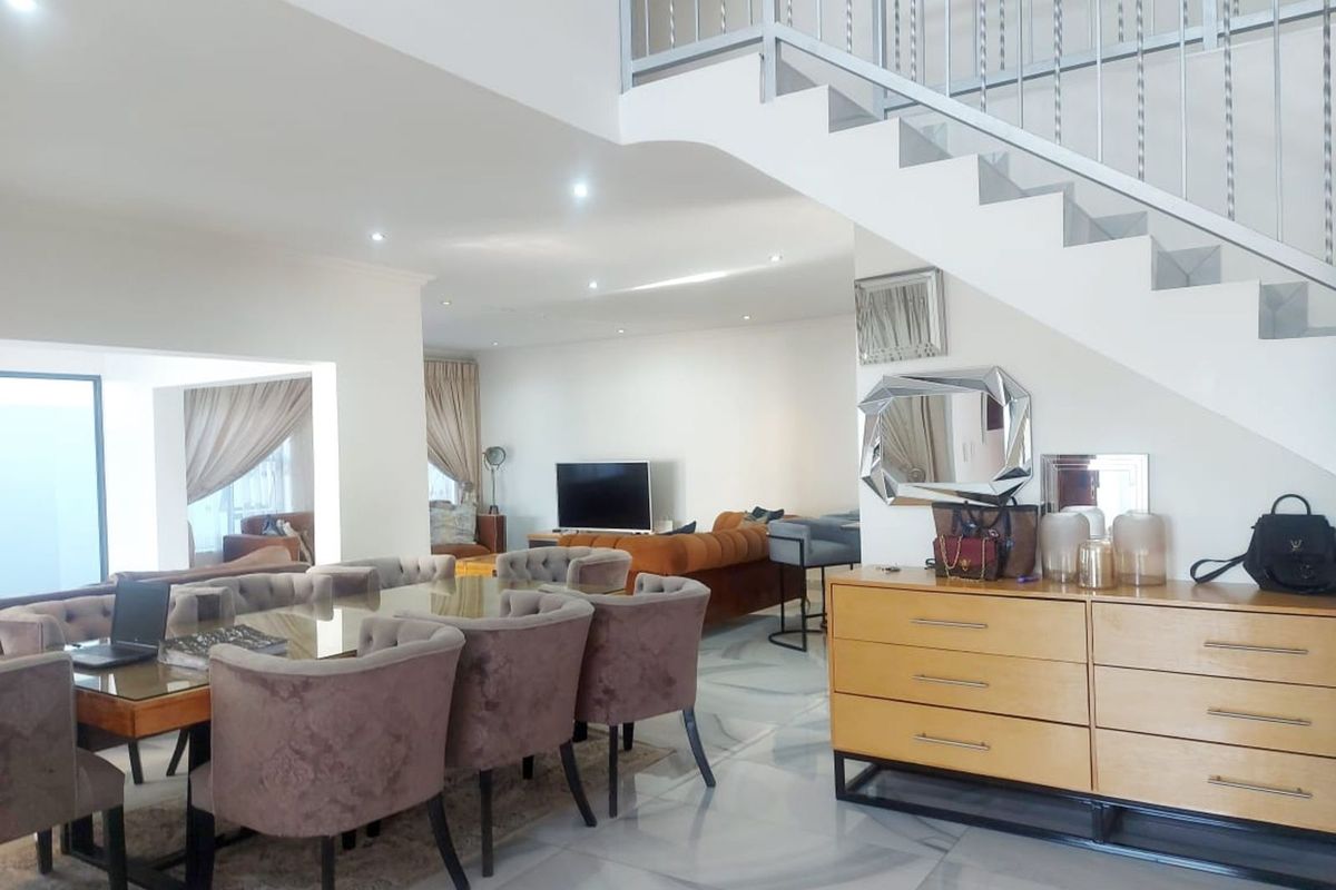 House For Sale in Willow Acres - Photo 4