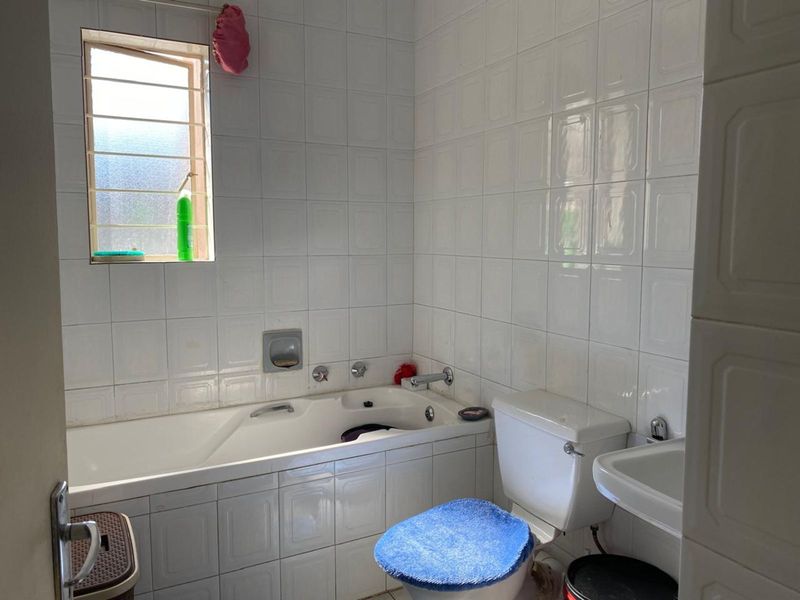 Apartment For Sale in Primrose - Photo 8