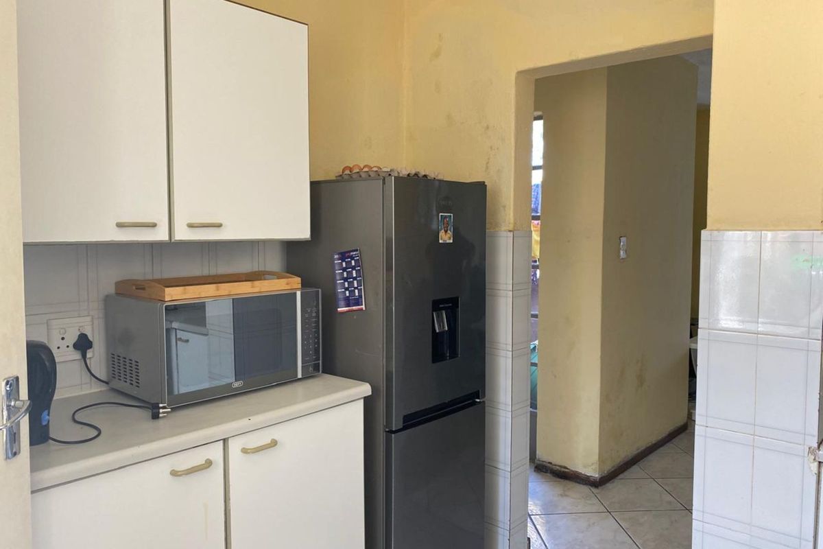 Apartment For Sale in Primrose - Photo 4