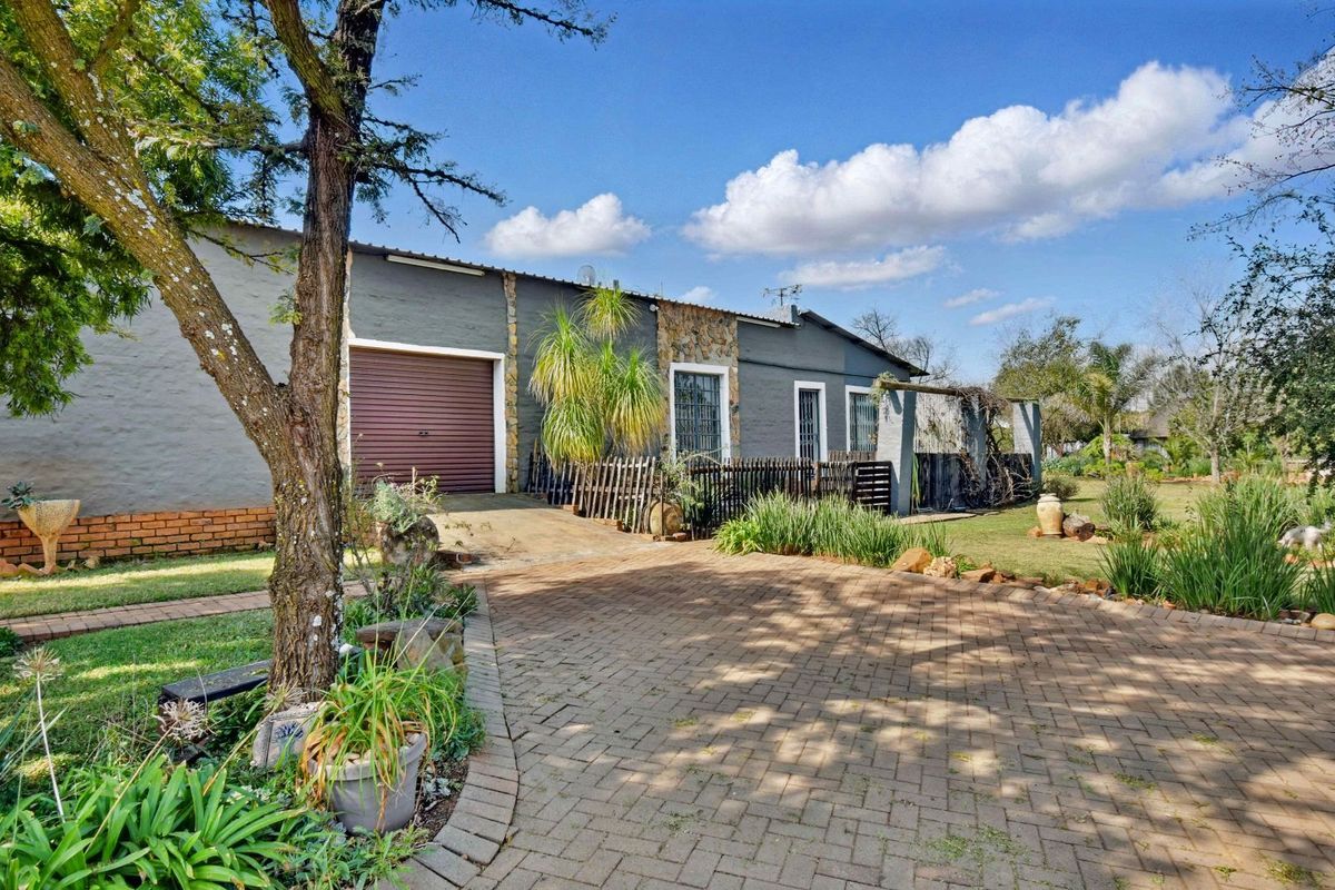 House For Sale in Grootfontein Country Estates - Photo 2