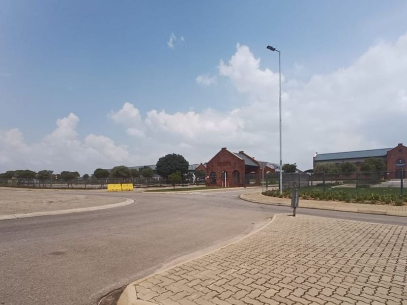 House For Sale in Heritage Hill - Photo 7