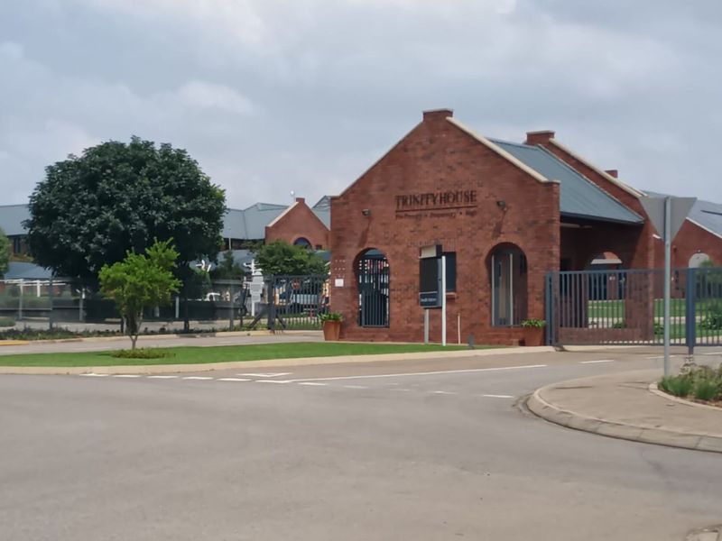 House For Sale in Heritage Hill - Photo 6