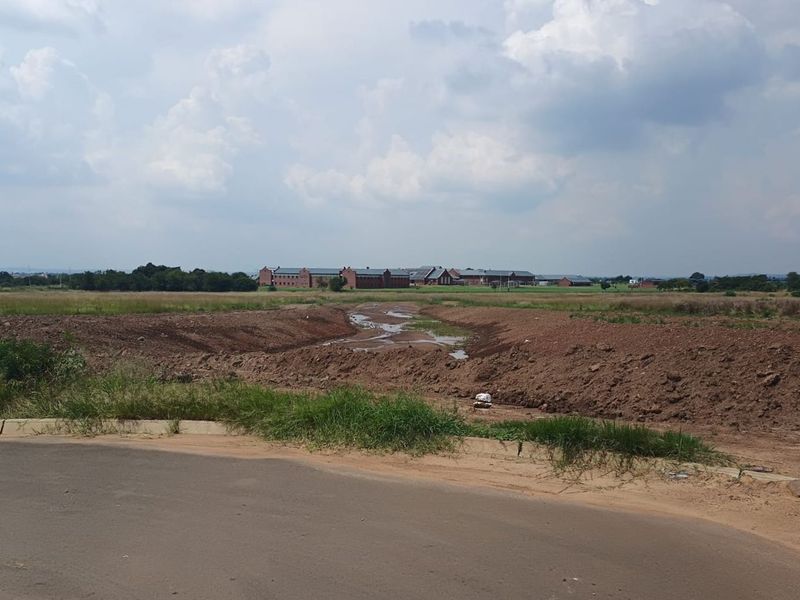 House For Sale in Heritage Hill - Photo 10