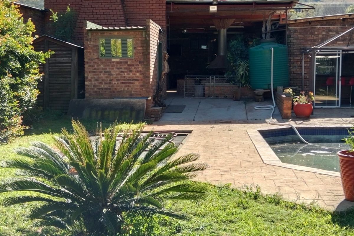 House For Sale in Mountain View - Photo 3