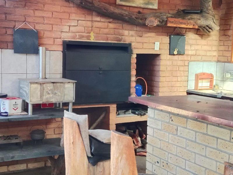 House For Sale in Mountain View - Photo 9