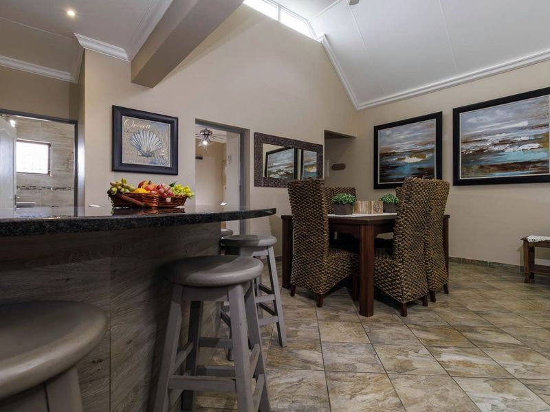 Apartment For Sale in St Lucia Central - Photo 8