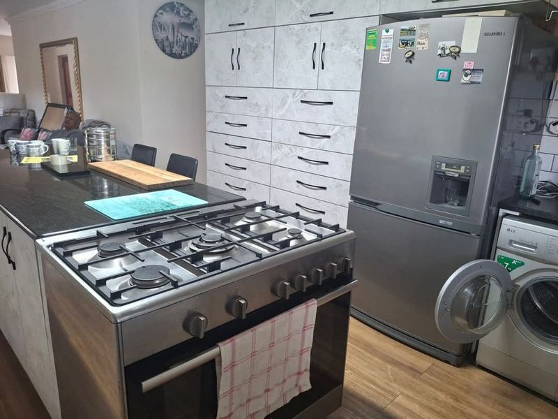 House For Sale in Wolwedans - Photo 7