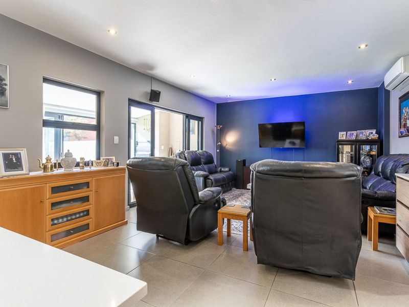 Townhouse For Sale in The Hills Game Reserve Estate - Photo 6