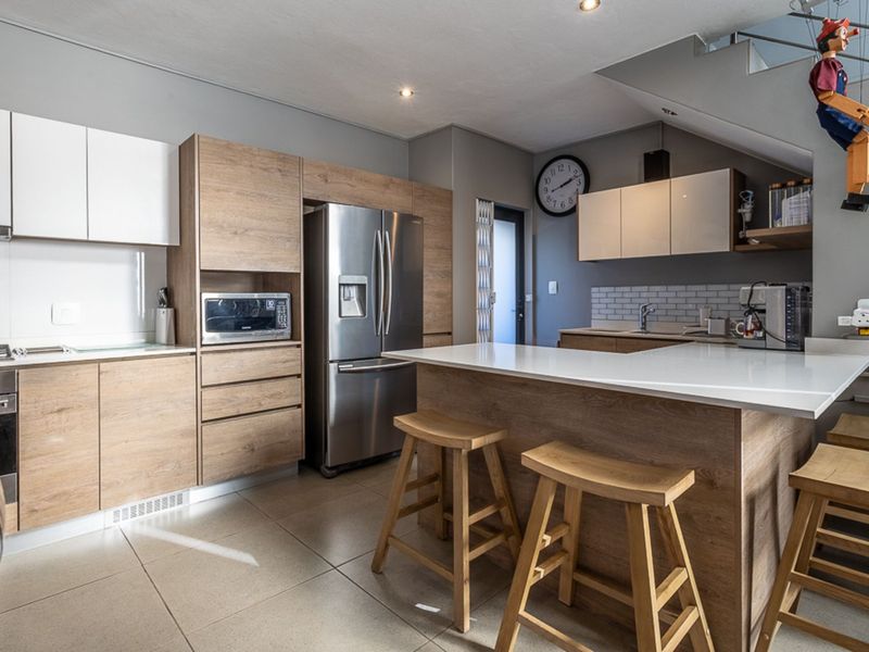 Townhouse For Sale in The Hills Game Reserve Estate - Photo 3