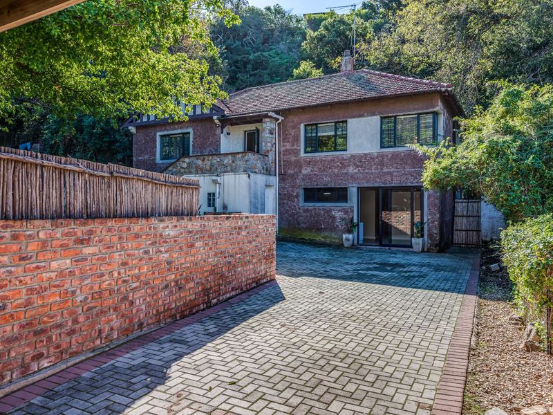 House For Sale in Gqeberha Central - Photo 2