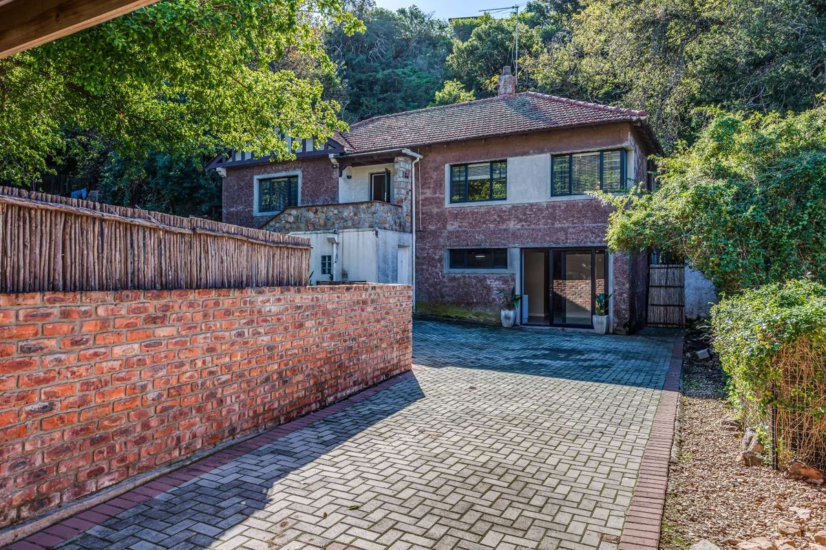 House For Sale in Gqeberha Central - Photo 2