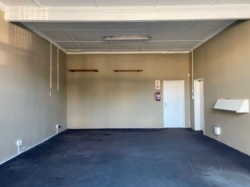 Commercial To Rent in Diep River - Photo 4