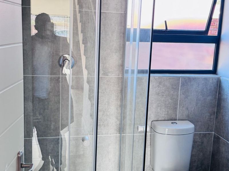 Townhouse For Sale in Jackaroo Park - Photo 8