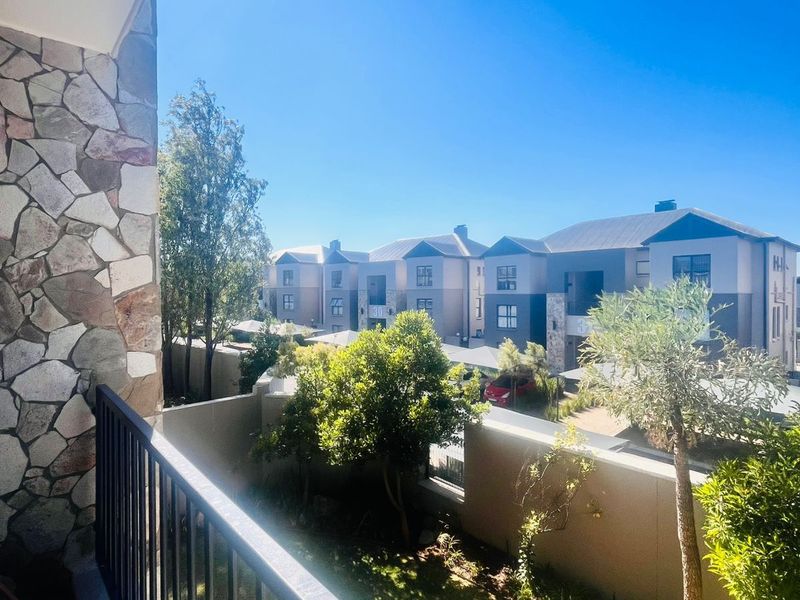 Apartment For Sale in Waterfall - Photo 8