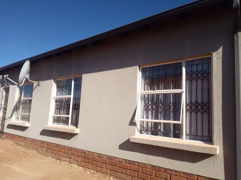 House For Sale in Southern Gateway - Photo 8