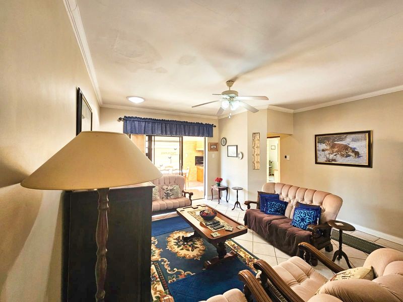 House For Sale in Heather Park - Photo 6