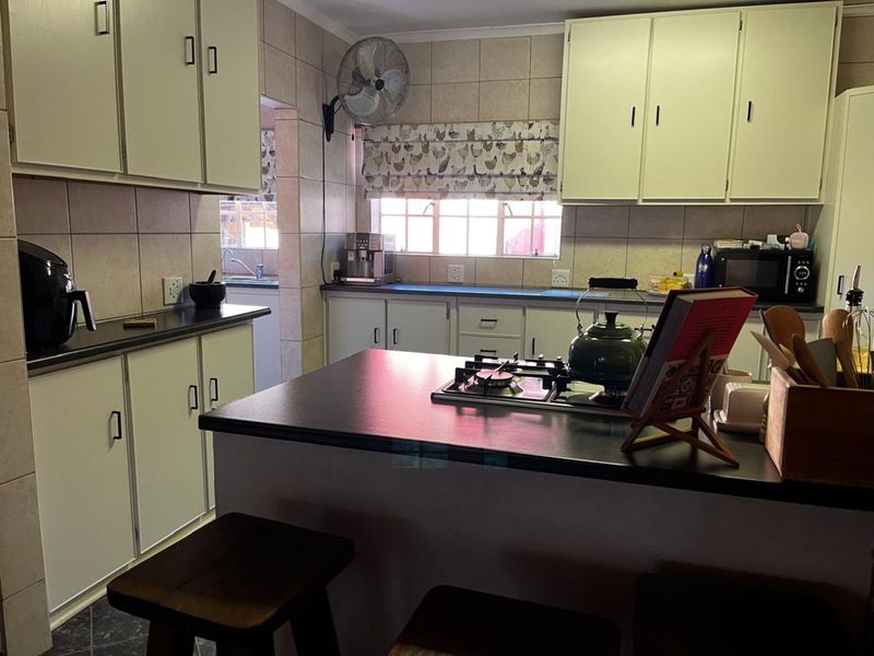 House For Sale in Bloemhof Central - Photo 6