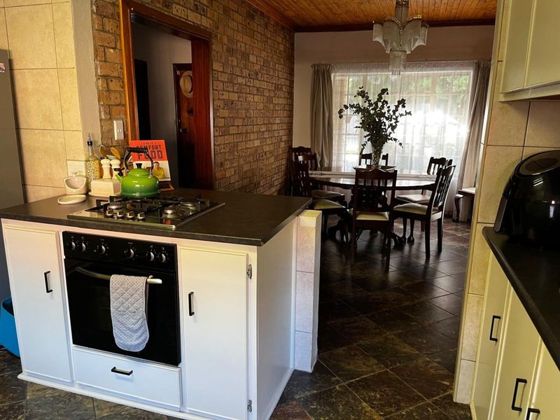 House For Sale in Bloemhof Central - Photo 3