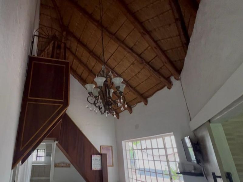 House For Sale in Volksrust Central - Photo 5