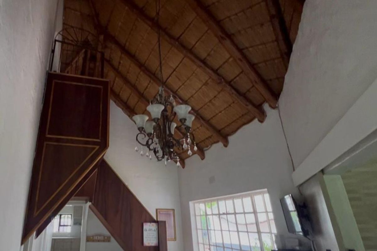 House For Sale in Volksrust Central - Photo 5