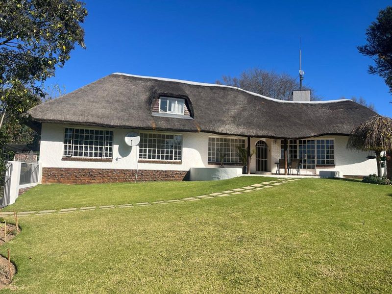 House For Sale in Volksrust Central - Photo 4